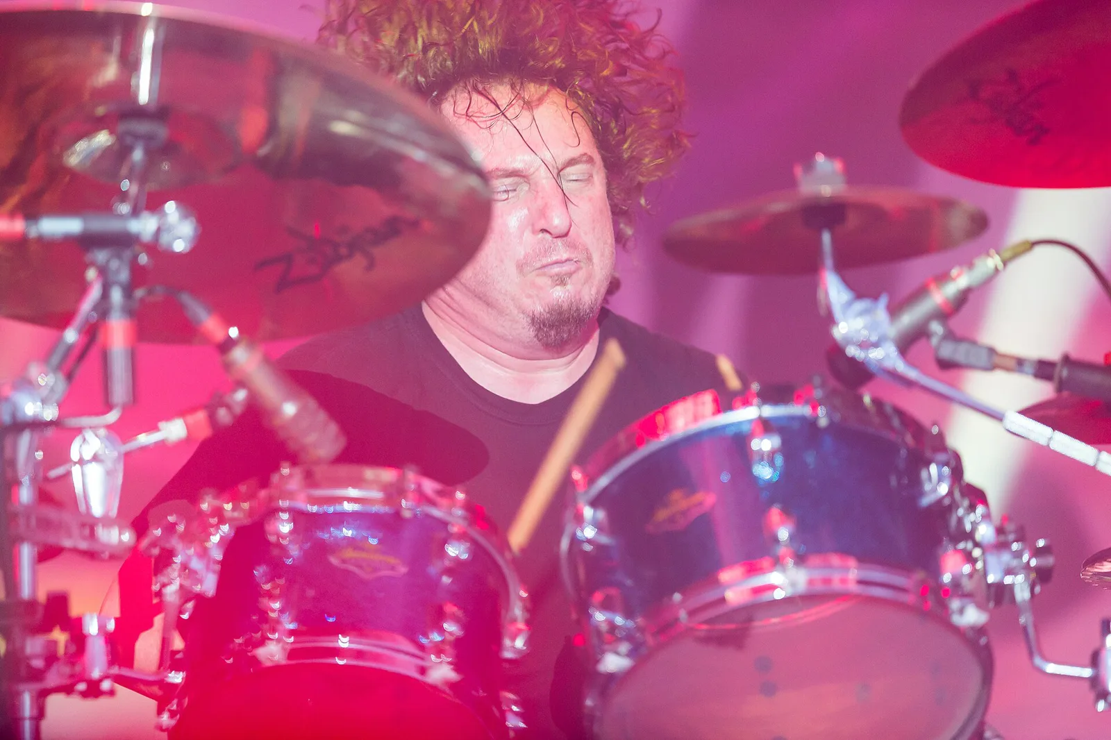 Abe Cunningham playing drums