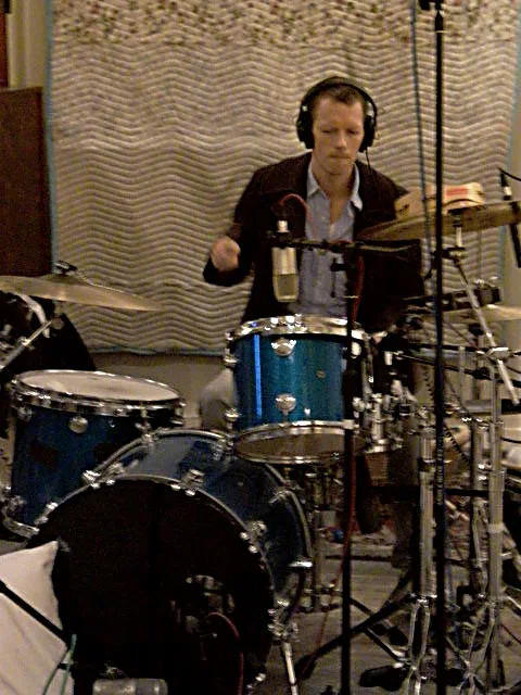 Dave Krusen, drummer